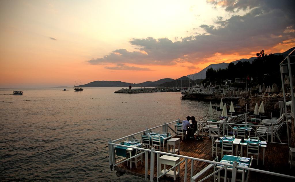 Nur Beach Hotel Kaş Exteriör bild